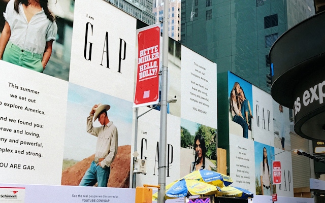 Gap Ad 07 COMBO